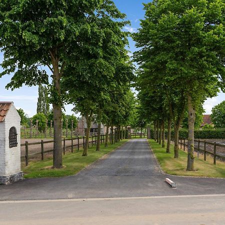 Holiday Home In West Flanders With Garden And Bubble Bath Pittem Eksteriør bilde